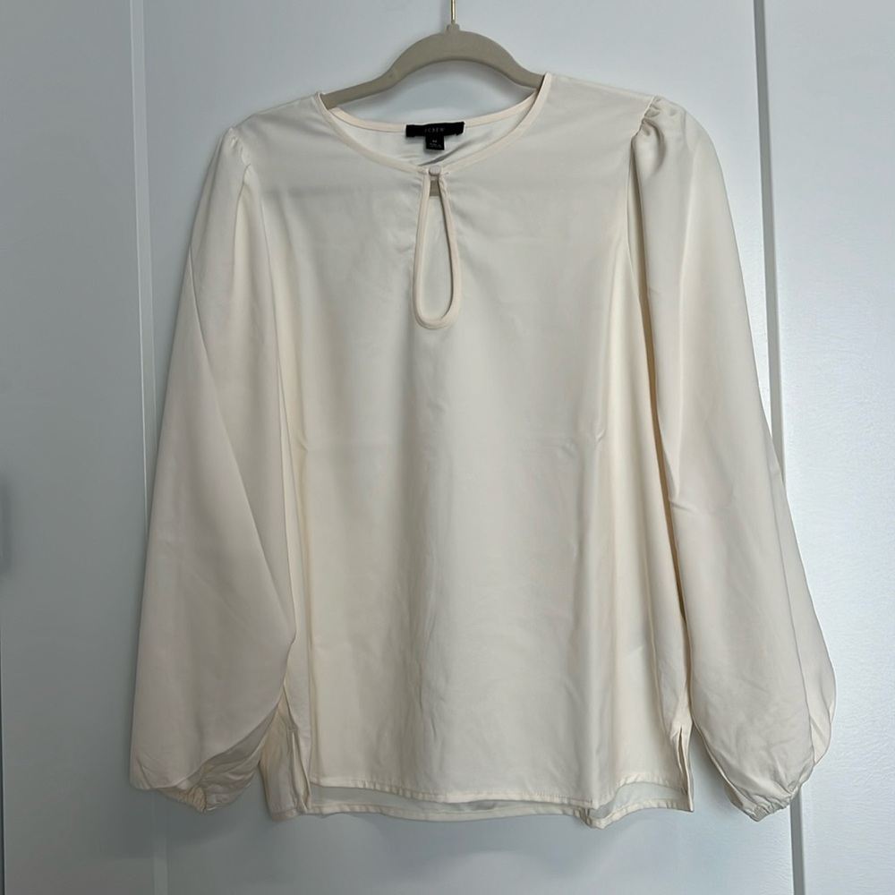 GUC JCrew keyhole top, cream M